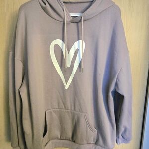 Heart Graphic Hoodie light purple